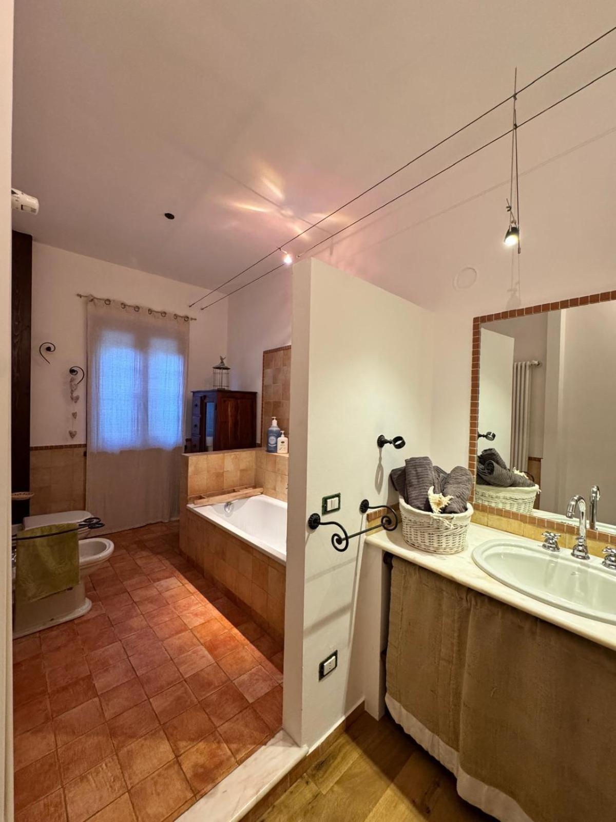Al Riccio Bed & Breakfast Cocconato Bagian luar foto
