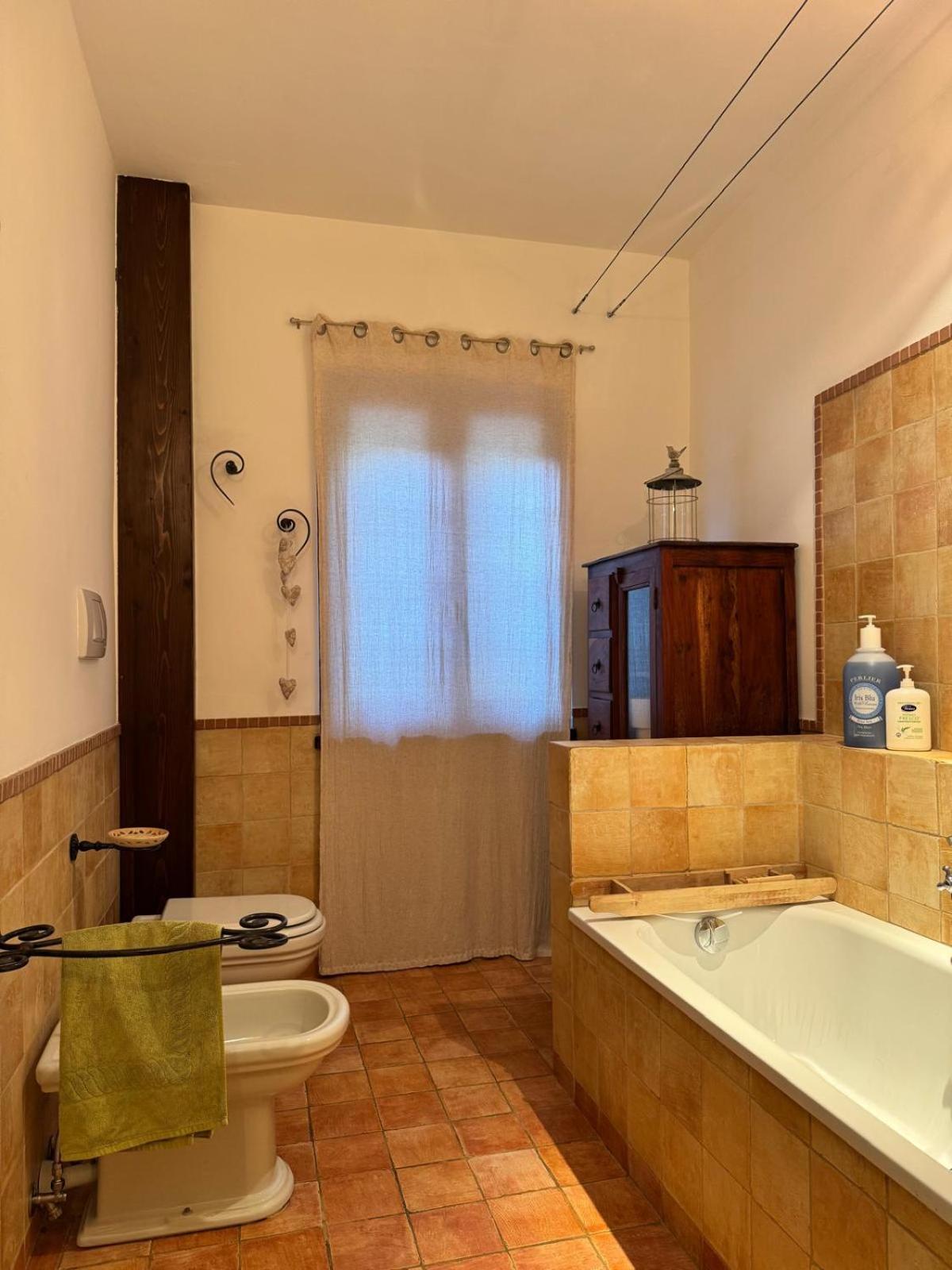 Al Riccio Bed & Breakfast Cocconato Bagian luar foto