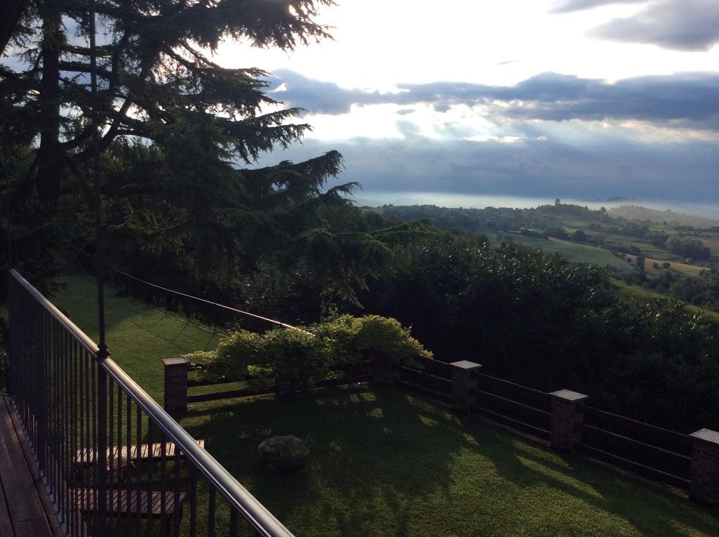 Al Riccio Bed & Breakfast Cocconato Bagian luar foto